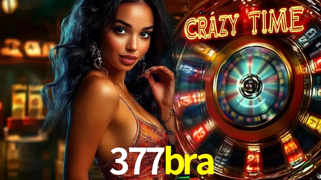 Mulher elegante ao lado da vibrante roda da fortuna do jogo de cassino ao vivo Crazy Time, um dos game shows mais populares e cheios de prêmios do 377bra.